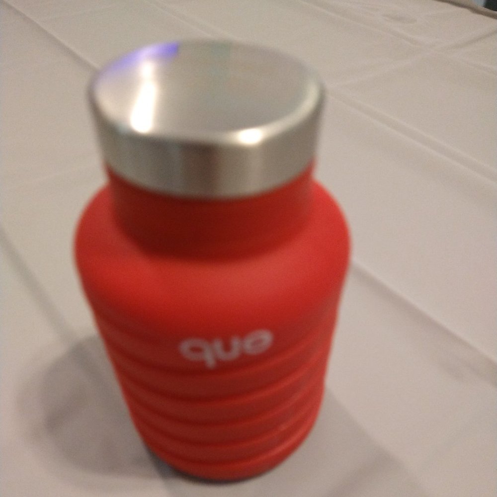 New Que Collapsible Water Bottle